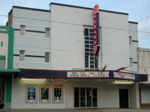 (Photo by http://www.howardtheatre.com)